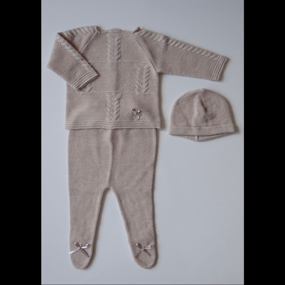 Baby Unisex knit Set NEW - Picture 1 of 2